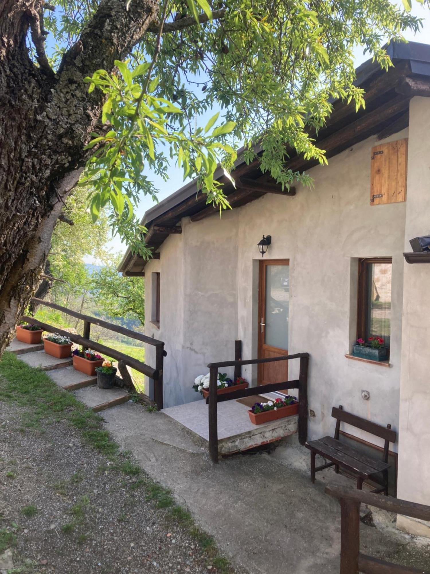 Casa Nella Natura A Bobbio Esterno foto